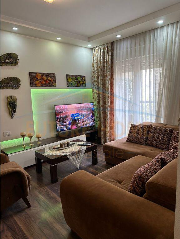 Qera, Apartament 3+1+Post Parkimi, 21 Dhjetori,Tiranë