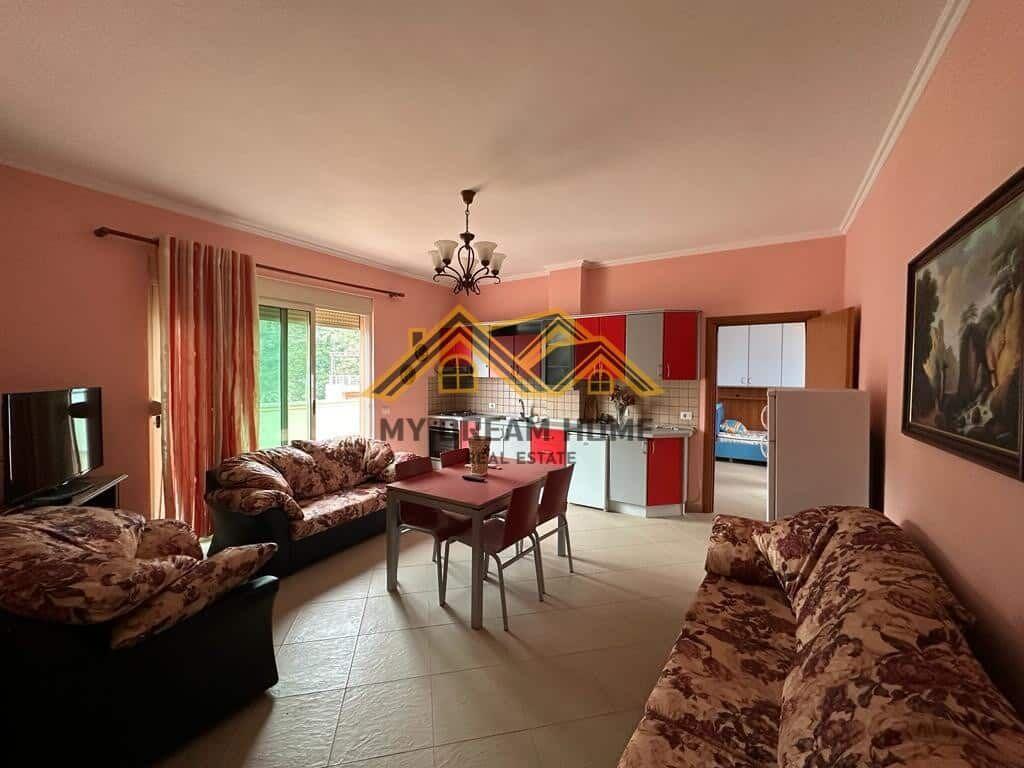 SHITET PAPAFINGO+VERANDE ME PAMJE NGA DETI TEK SHKEMBI I KAVAJES!!