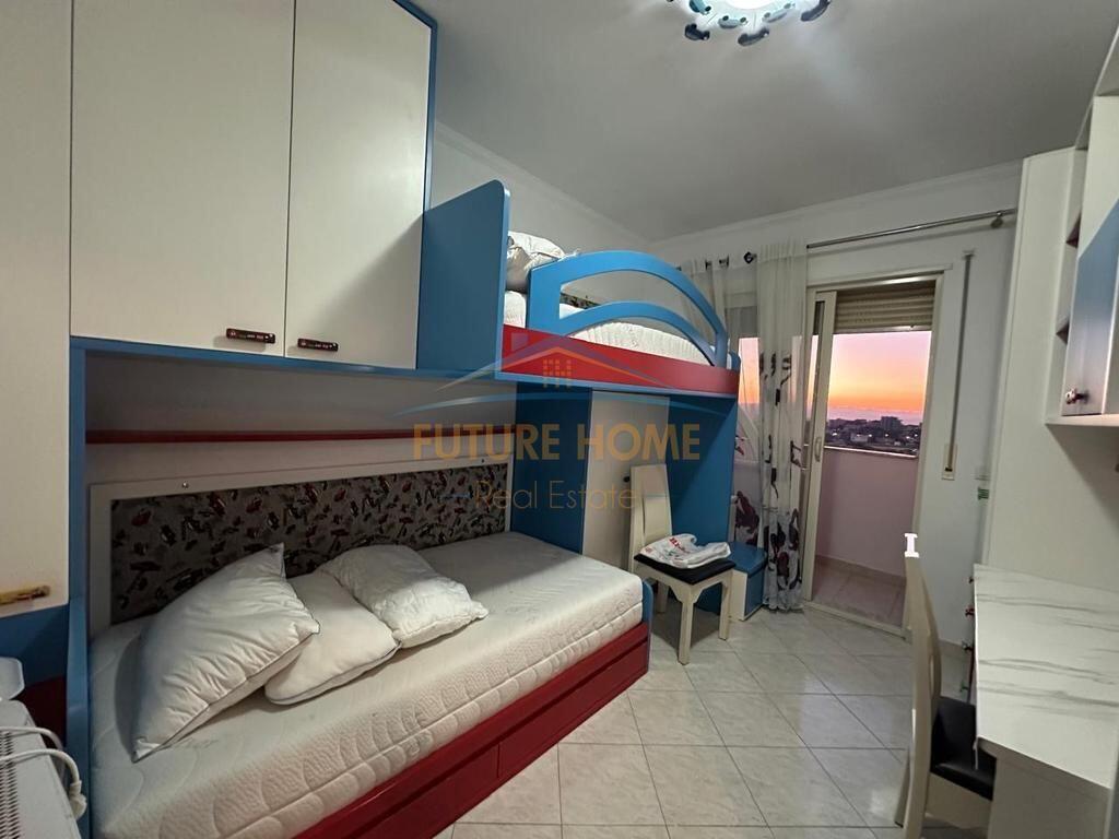 Shitet,Apartament 2+1,Ne Fresk, Tirane