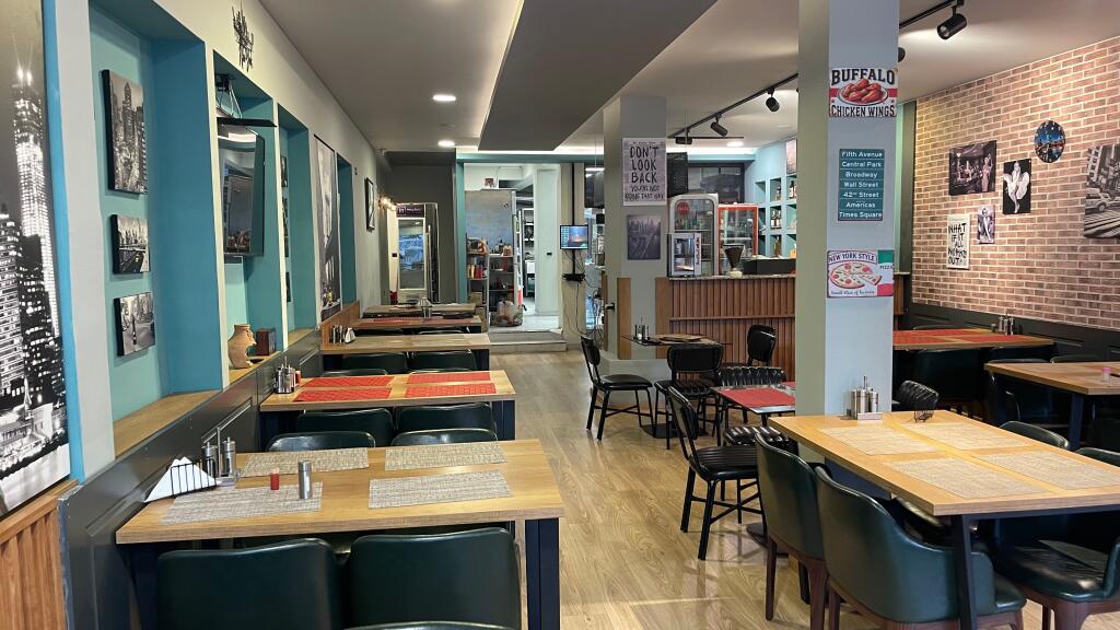 Locale commerciale in Rruga e Kavajes molto vicino al centro