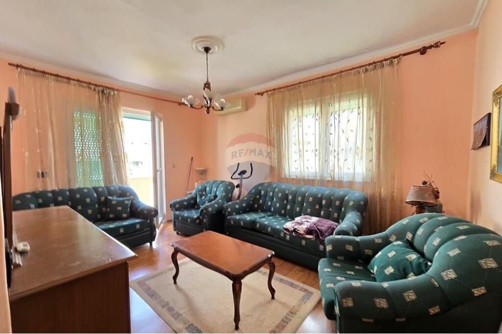 Apartament - Për Qira - Rruga e Durrësit, Rruga e Durrësit, Tiranë