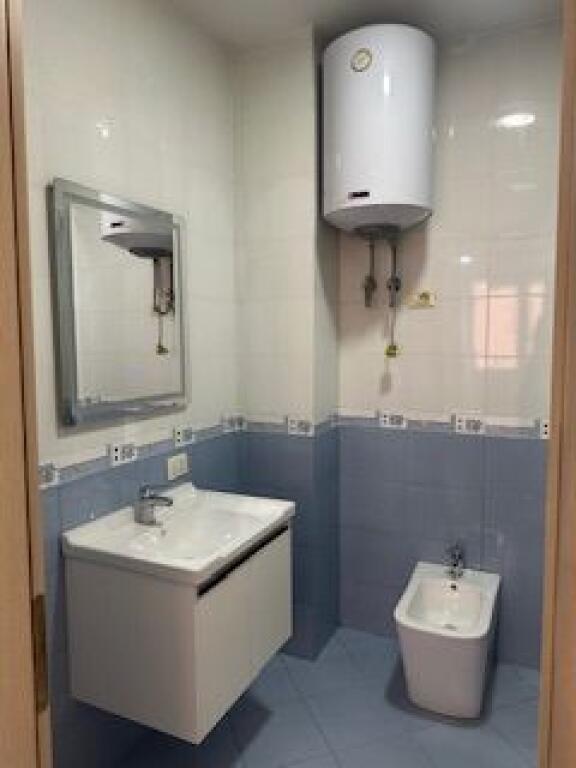 Apartament 2+2+parkim te rruge burgut me 550€