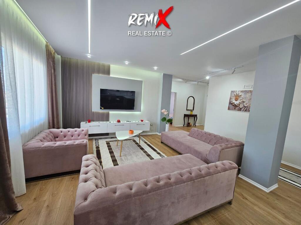 SHITET APARTAMENT 3+1 – ZONA E MARKATËS, DURRËS