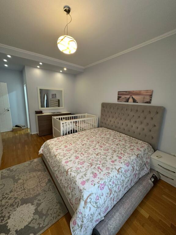 🏡 Jepet me Qira – Apartament 2+1+2, Liqeni i Thatë