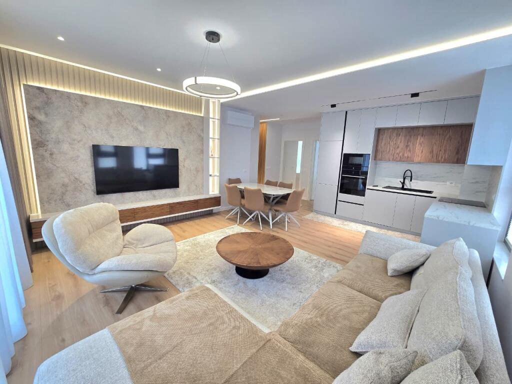 Apartment 2+1+2+Parking For Rent | New Boulevard