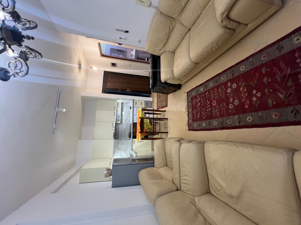 Jepet me Qera Apartament 1+1 ne Yzberishte