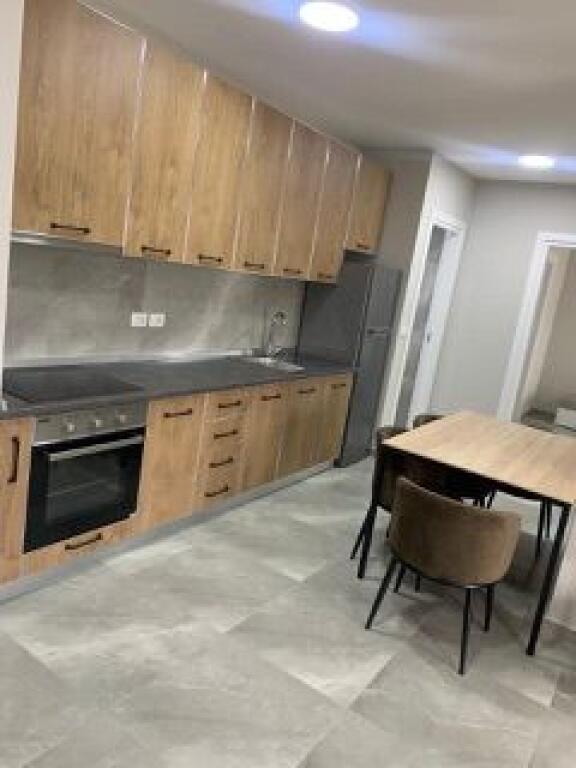 Super 2+1+parkim te fiori di Bosko me 700€