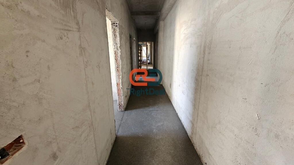 Super Apartament 2+1+2 Per Shitje, Tek Liqeni I Thate, Me Pamje Spektakolare !!