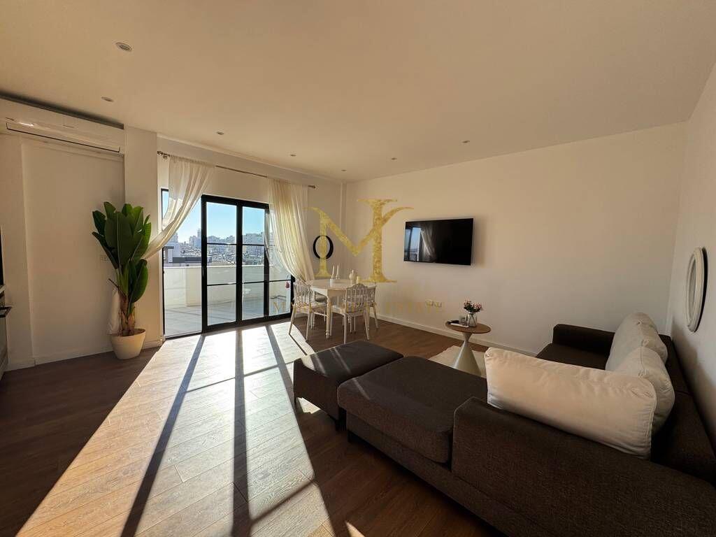 Apartament 2+1 ne shitje ne Lagjen 17, Durres