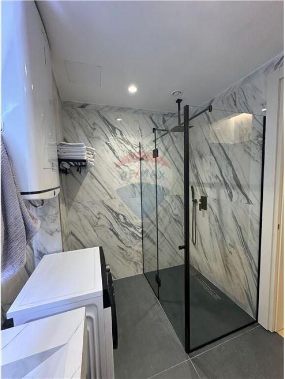 Apartament 2+1 në Shitje, Rruga Pelivan Leskaj, Vlorë