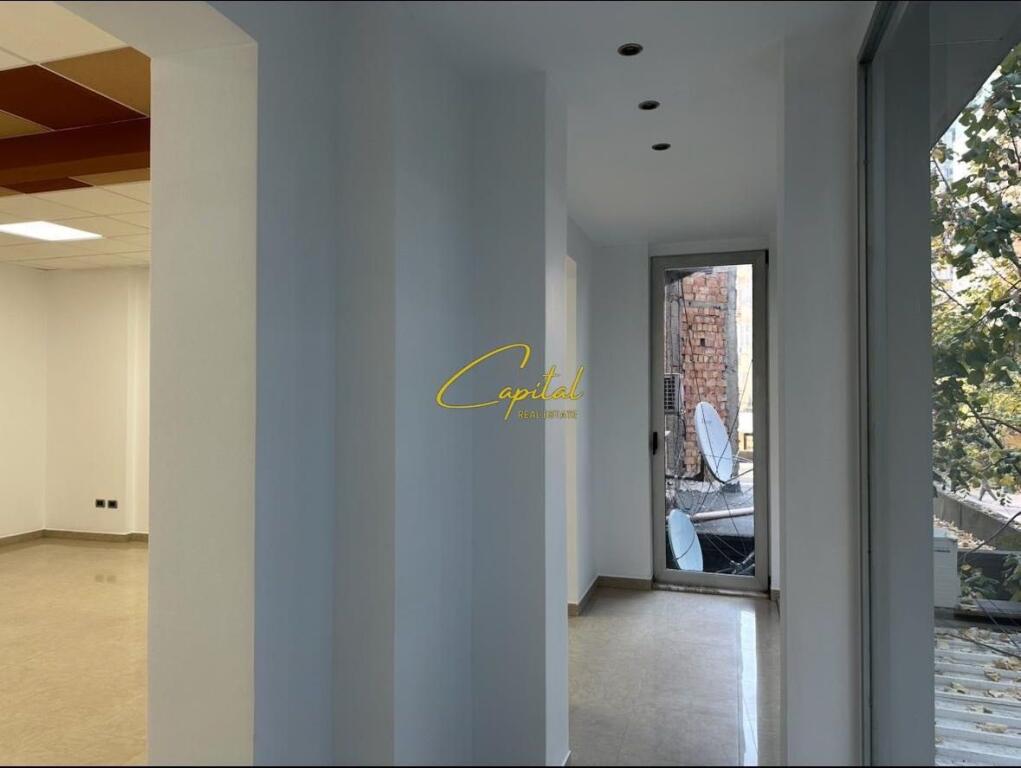 BUSINESS PREMISES FOR RENT 100 M2 FORMER BLLOKU 1000 EURO