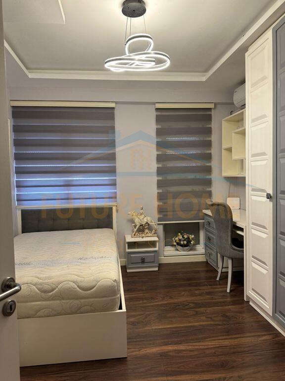 Qera, Apartament 3+1+Post Parkimi, 21 Dhjetori,Tiranë
