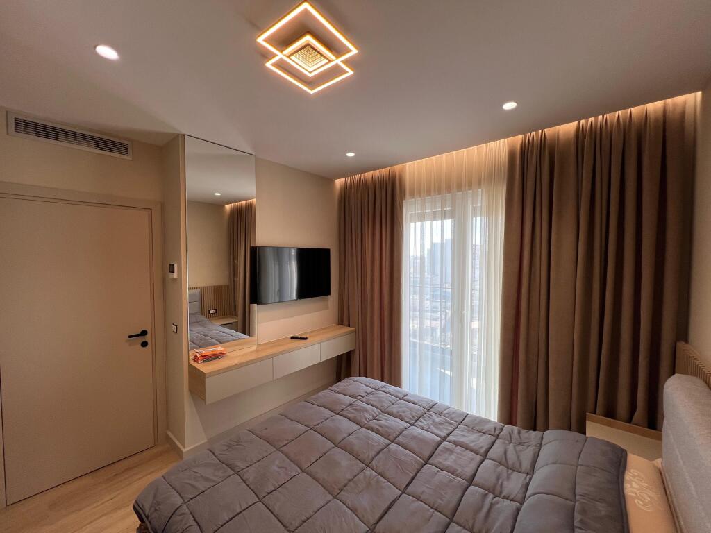 Apartment 1+1, Jordan Misja!