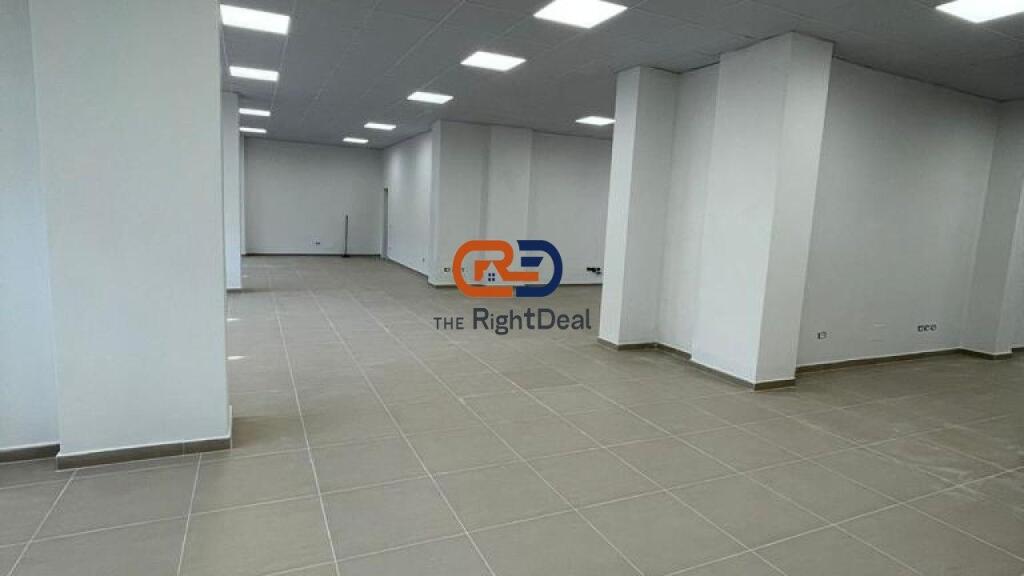 In Astir, Business Unit for Rent with Super Location!!!