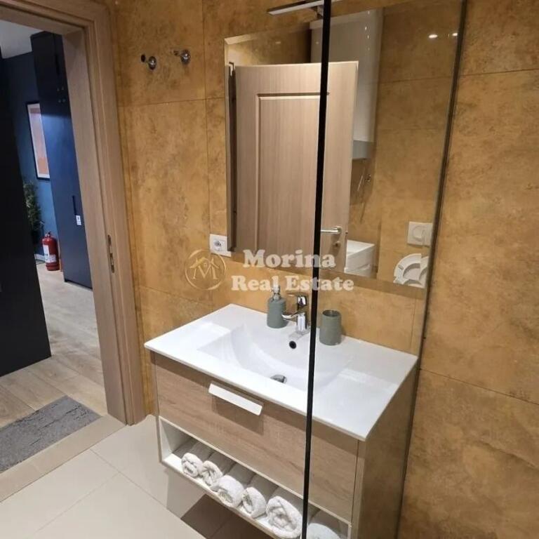 Affitto | Appartamento 2 + 1 | Zona: Piazza Skenderbej /Myslym Shyri | 1600 €/mese