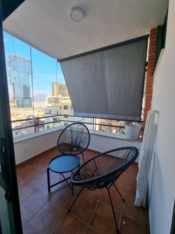 Apartament 1+1, Myslym Shyr!