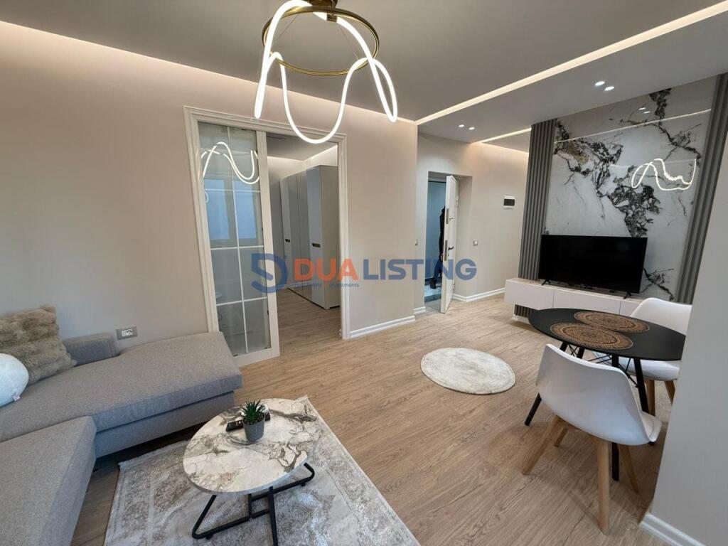 🏢 SHITEN 2 GARSONIERE + 1 APARTAMENT 1+1 STACIONI I TRENIT – TIRANË