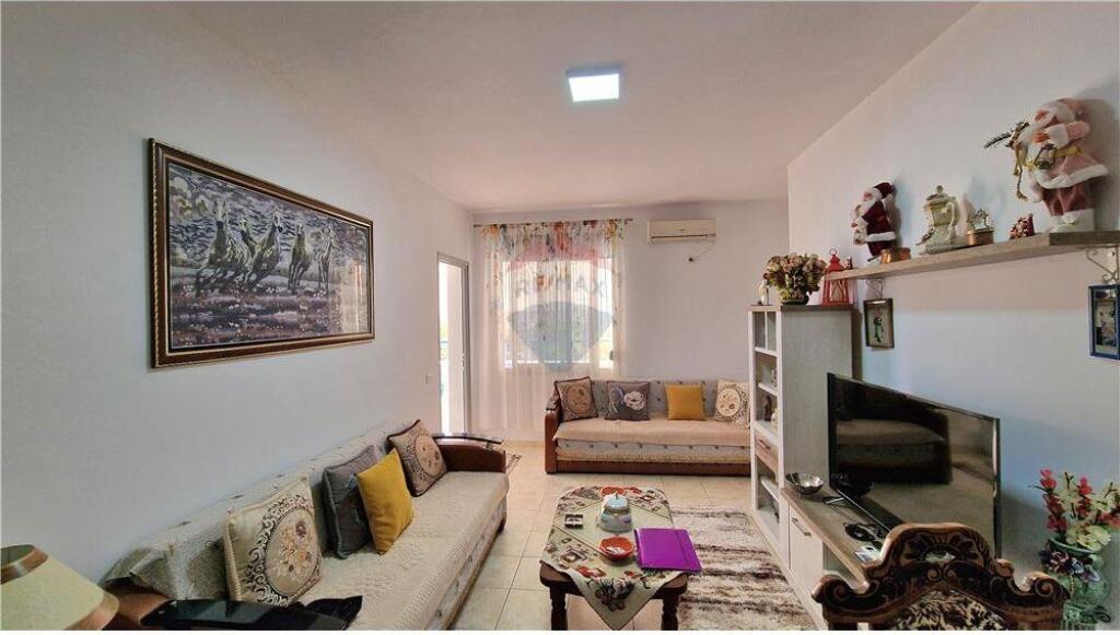 Apartament 1+1 me Verandë në Shitje, Vlorë