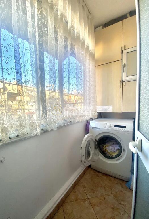 In vendita, Appartamento 1+1, in Allias, Via Njazi Meka, 92000 Euro.