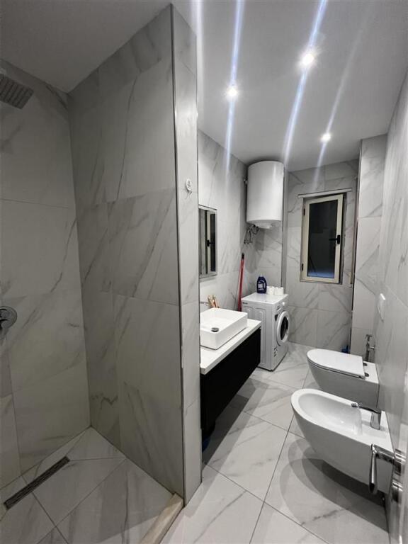 Jepet apartament me qera 1+1