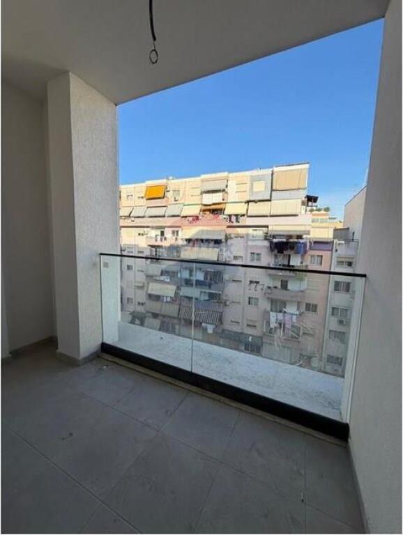 Apartament - Për Shitje - Bulevardi Kashar, Tiranë