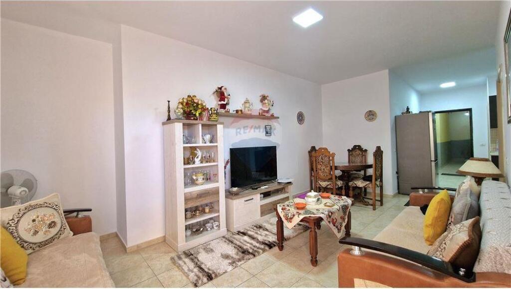 Apartament 1+1 me Verandë në Shitje, Vlorë