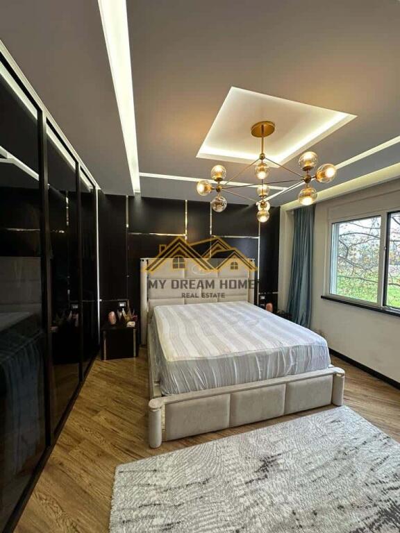 LUXURY APARTAMENT NE SHITJE