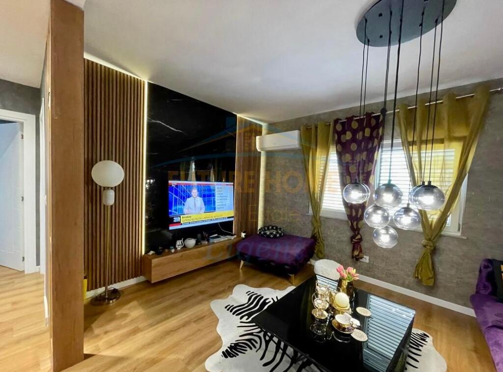 Qera, Apartament 2+1+2, Stadiumi Dinamo, Tiranë.