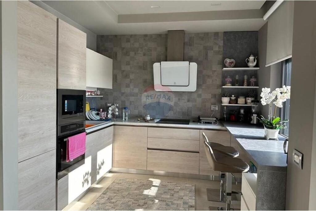 APARTMENT 2+1+2 FOR RENT, ZOGU I ZI, RING CENTER