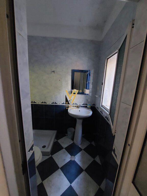 AFFITTASI NEGOZIO 65 M2 A ZOGU I ZI 60.000 LEKE