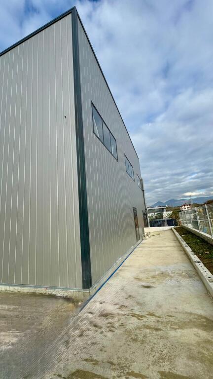 WAREHOUSE FOR SALE IN THE PRUSHI AREA