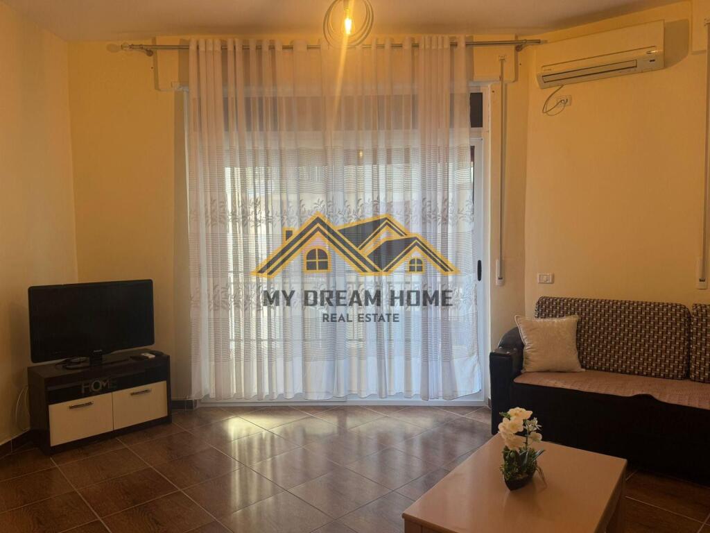 JEPET ME QERA APARTAMENT TEK PALLATI KAMELIA