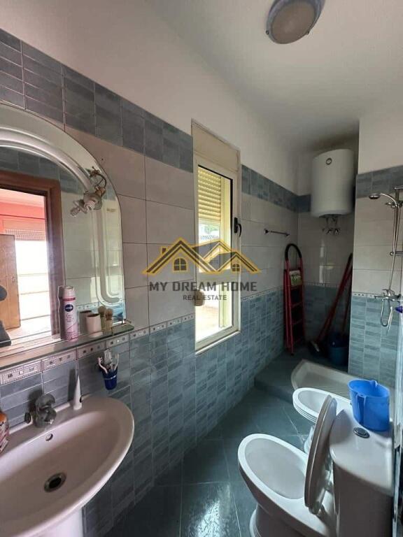 SHITET PAPAFINGO+VERANDE ME PAMJE NGA DETI TEK SHKEMBI I KAVAJES!!