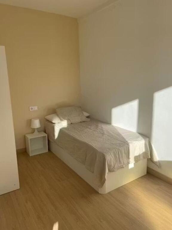 Apartament Me Qera 2+1 ne Qender (ID B221383) Tirane