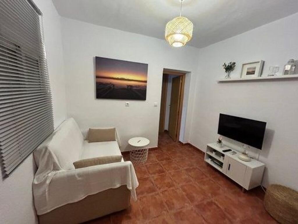 Apartament Me Qera 2+1 Tek Mine Peza (ID B2201624) Tirane