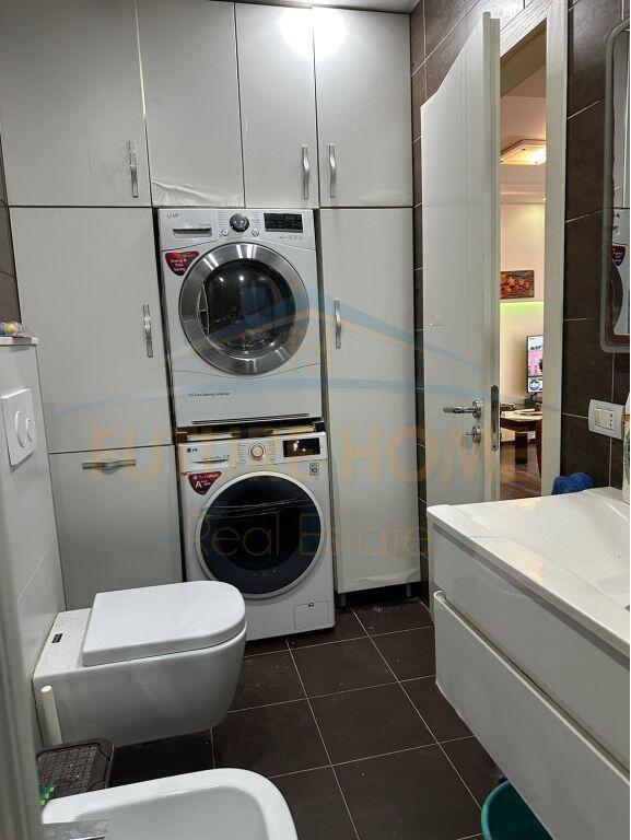 Qera, Apartament 3+1+Post Parkimi, 21 Dhjetori,Tiranë