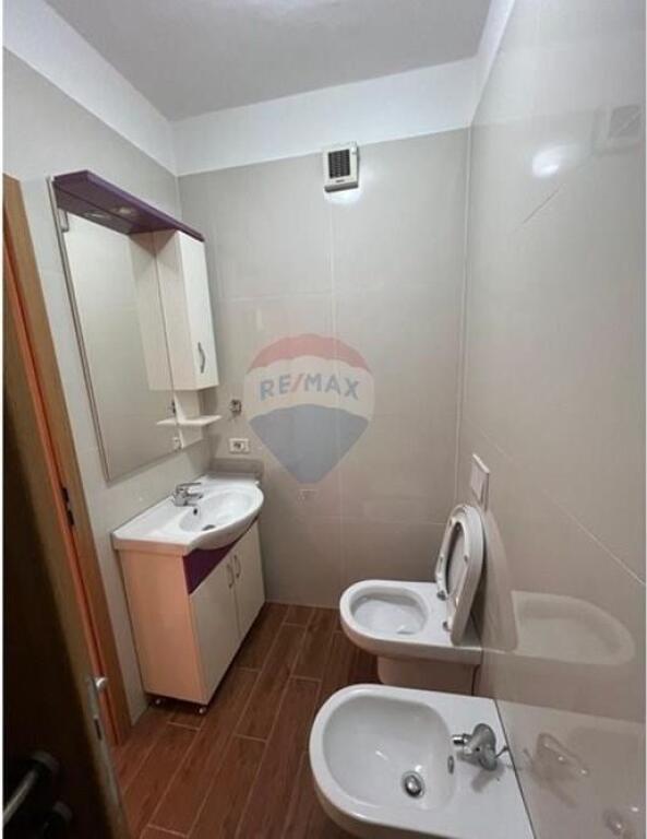 Apartament me Qira – Materniteti i Ri, Brryli, Tiranë