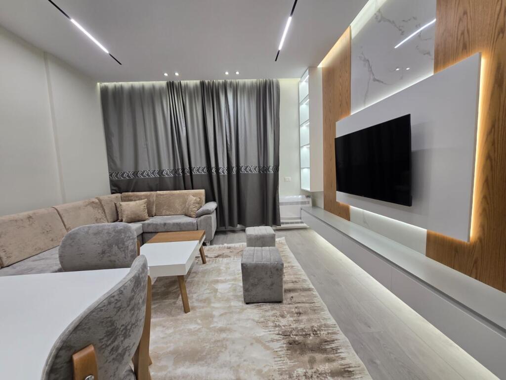 Apartment 2+1 for rent Elbasan Street