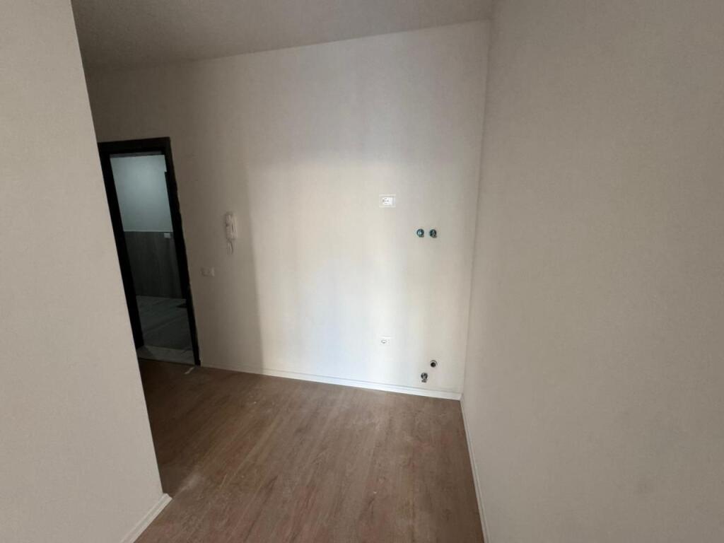 📣 Shitet Apartament 1+1 📍 Adresa: Astir, Bulevardi i Ri💶 Çmimi: 110,000 €
