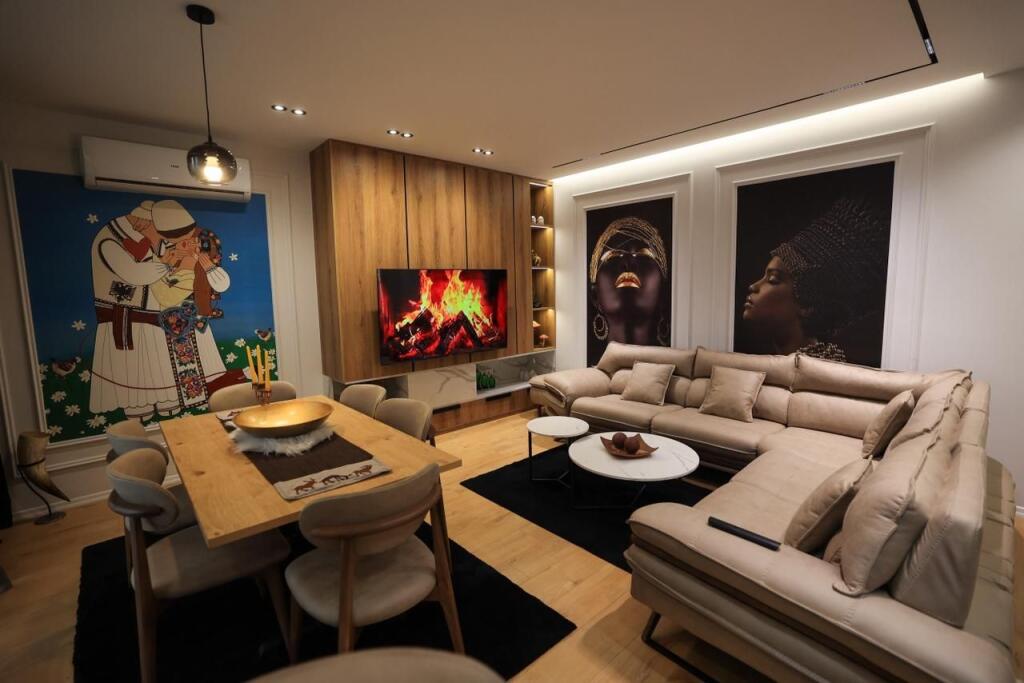 🏡 Affittasi – Appartamento 2+1+2 nel Complesso Univers City