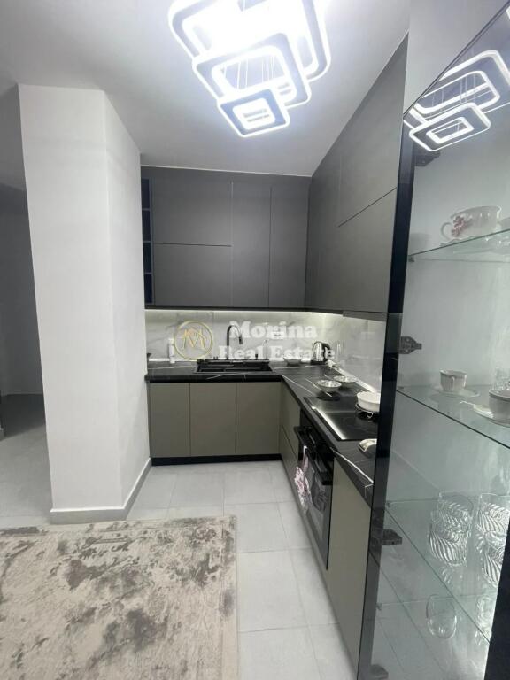 Qera, Apartament 3+1, 5 Maji , 600 Euro/Muaj