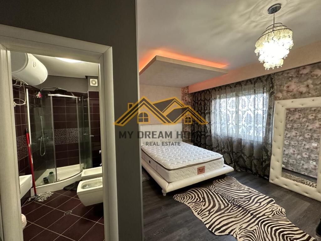 SHITET SUPER APARTAMENT 1+1 PRAN VILA KORAL PLAZHE DURRES!