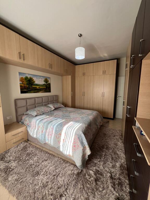 🏡 Apartament 2+1 me Qira – Rruga Irfan Tomini 🌆✨