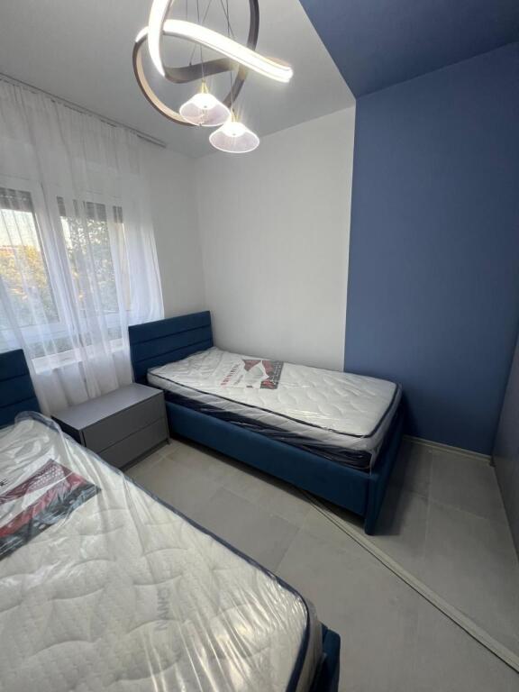 🏡 Apartament 2+1 me Qira – Qendër, Ura e Tabakëve