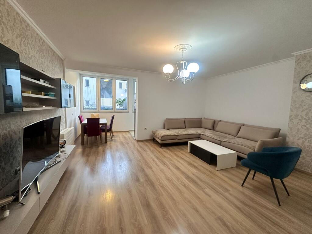 Apartament 3+1+2 tualete+1 depo