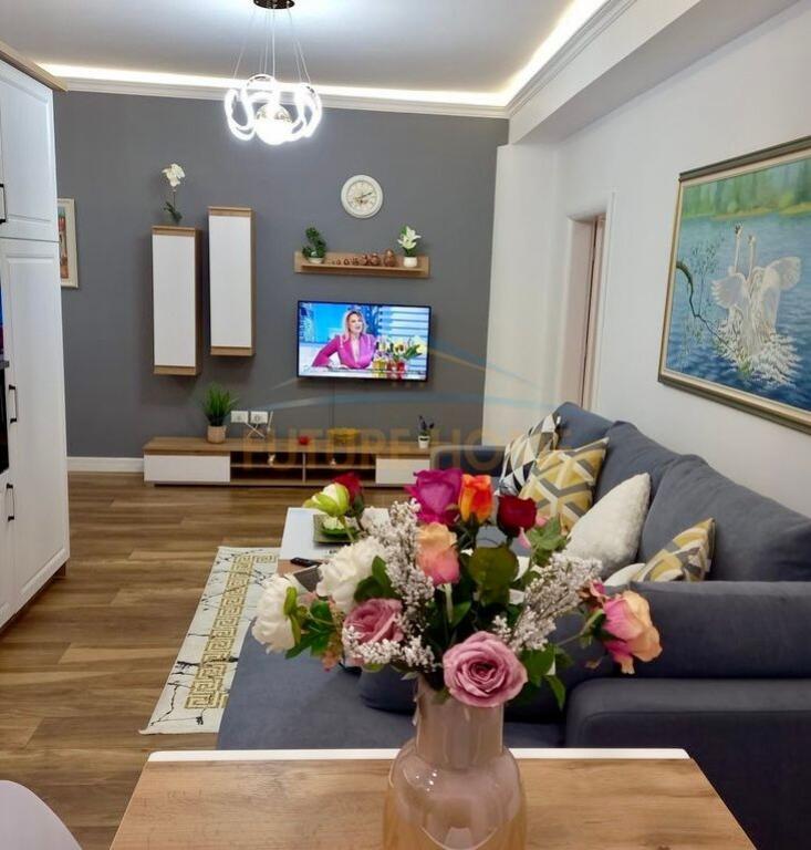 Qera, Apartament 1+1, Stadiumi Dinamo