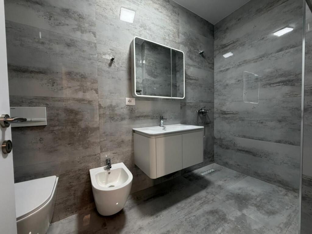 Appartamento 2+1 in affitto a Kodra e Diellit.