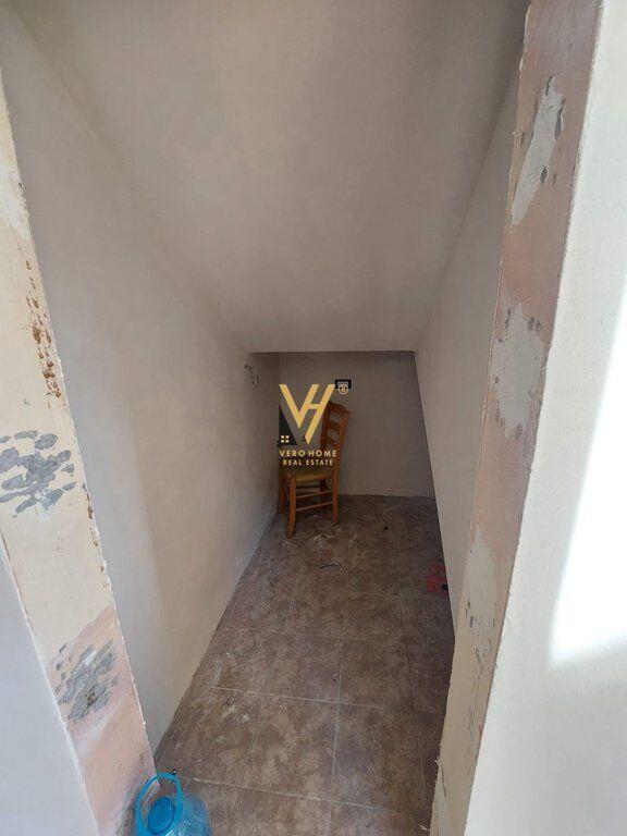 VILLA SU DUE PIANI IN AFFITTO A MOZAIKU 2.000 EURO