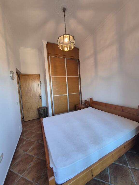 1+1,te blloku i ambasadave rruge e kavajes,cmimi 600 euro