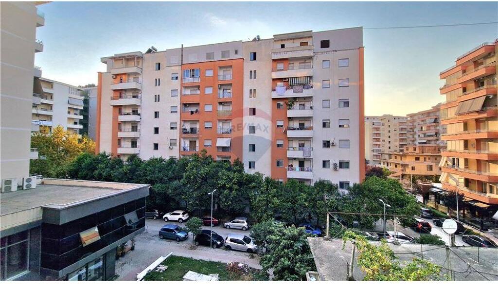Apartament 2+1 me Qera